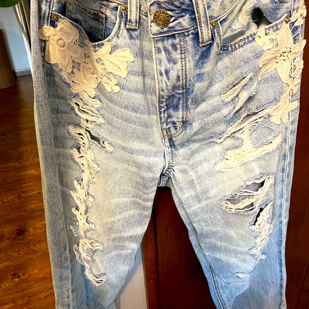 American Eagle Boyfriend jeans. NWT. Size 8. $20